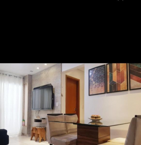 Apartamento 01 dorm canto do forte/PG 700mts mar.